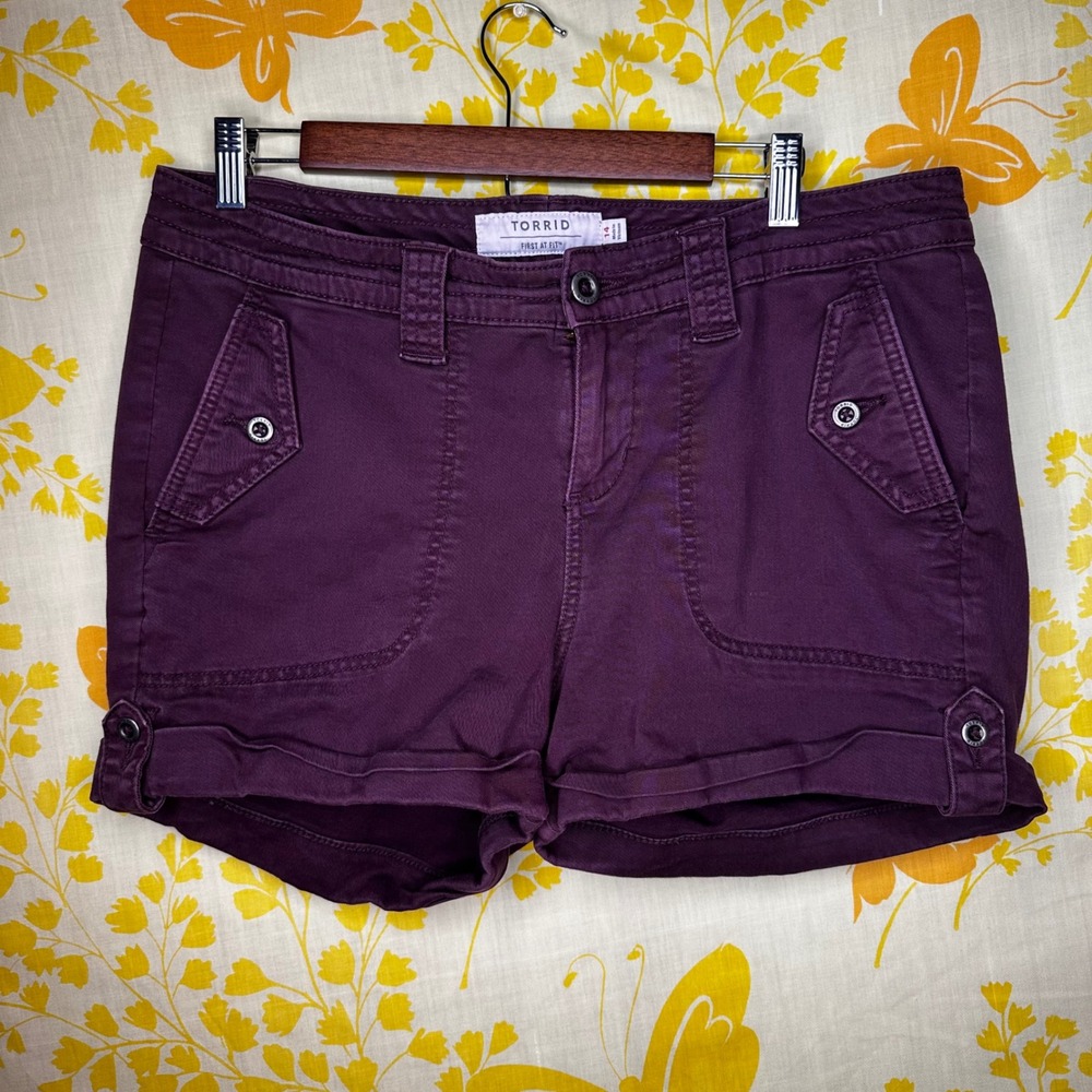 Torrid First At Fit Purple Twill Utility Shorts Size 14 Plum Cuffed Pockets
